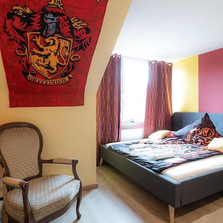 - Magical Harry Potter Apartment In Duisburg - 2 Mins Central Station Hbf - Kingsize Bed & Netflix - エクステリア 写真
